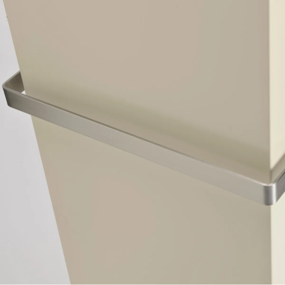 Radson Tinos Handdoekdrager - Breedte 475mm - Geschikt voor radiatortype 21